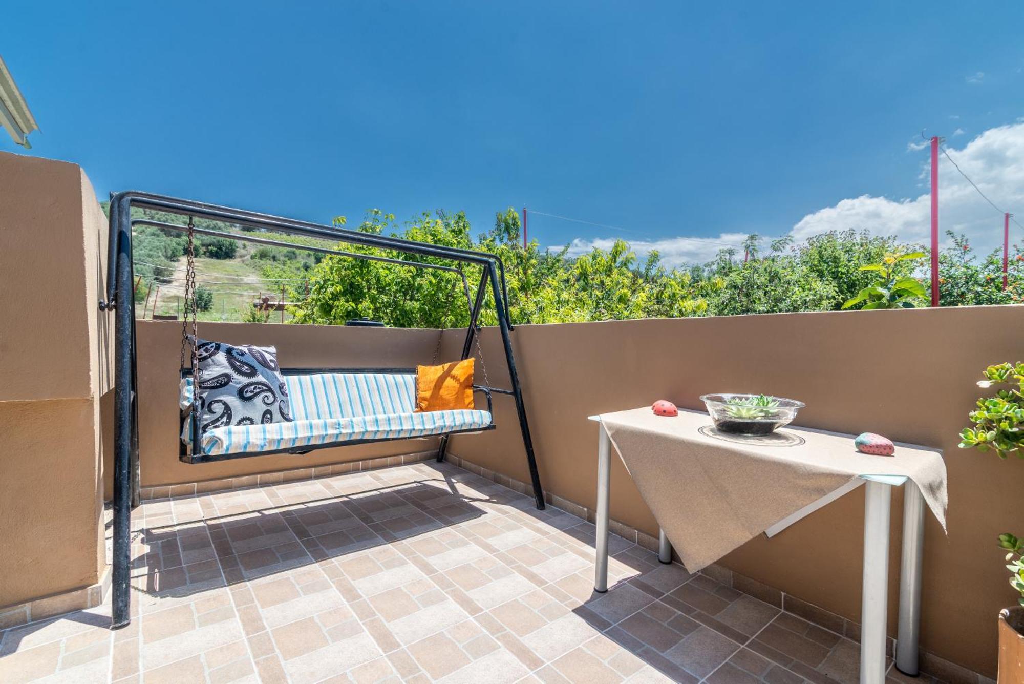 With Pool & Private Parking Hébergement de vacances *