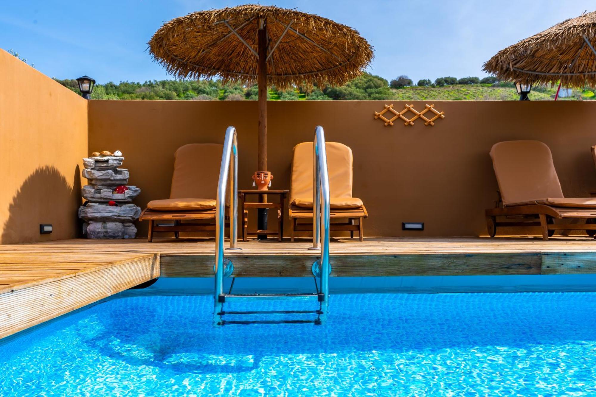 With Pool & Private Parking Héraklion