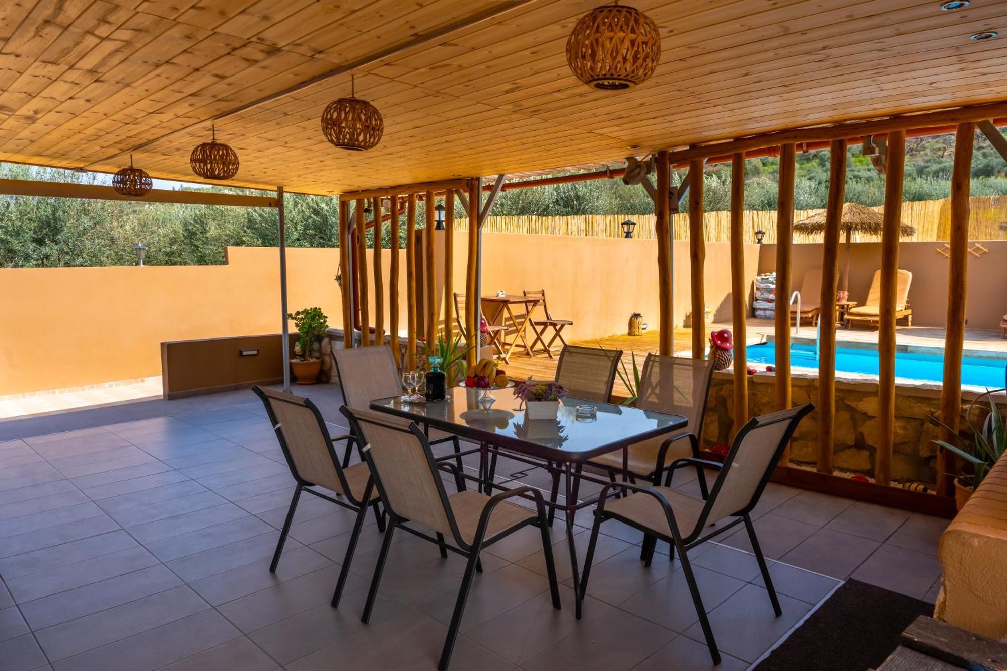 With Pool & Private Parking Héraklion